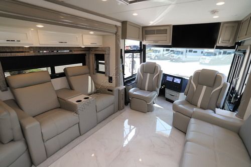2027 Newmar Ventana 3809