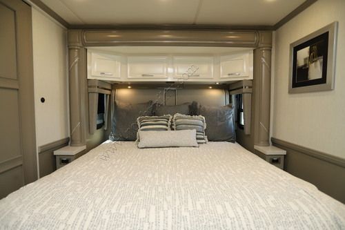 2027 Newmar Ventana 3809