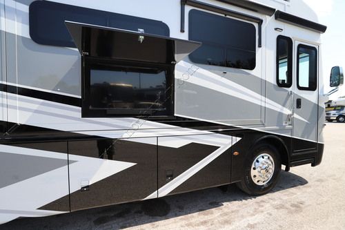 2027 Newmar Ventana 3809