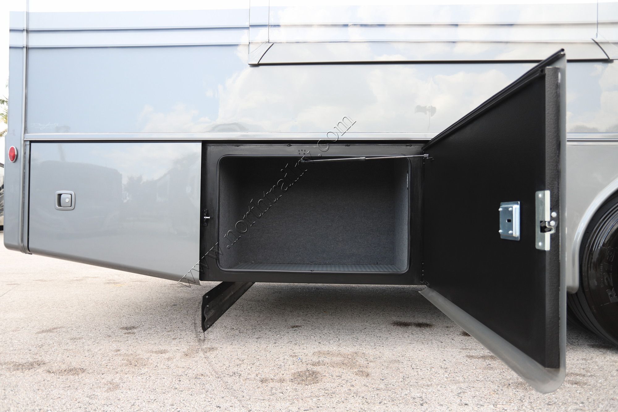 New 2027 Dynamax Europa 37CA Super C  For Sale