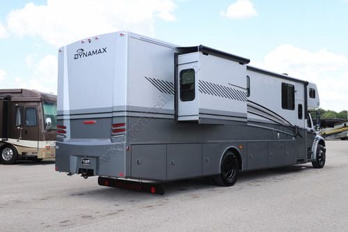 2027 Dynamax Europa 37CA