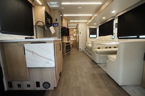 2027 Dynamax Europa 37CA