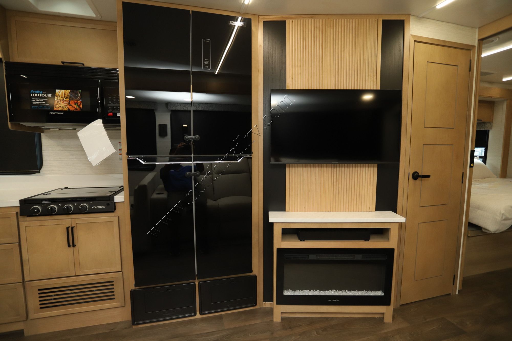 New 2027 Dynamax Europa 37CA Super C  For Sale