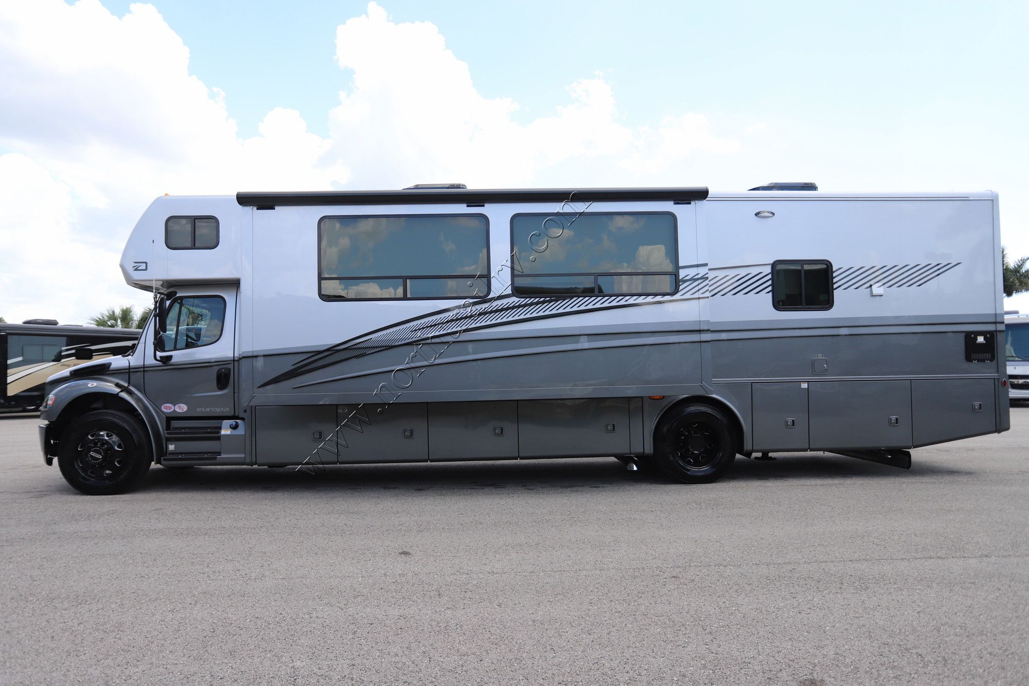 New 2027 Dynamax Europa 37CA Super C  For Sale
