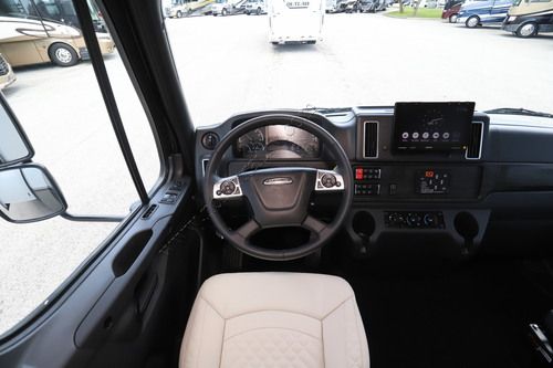 2027 Dynamax Europa 37CA