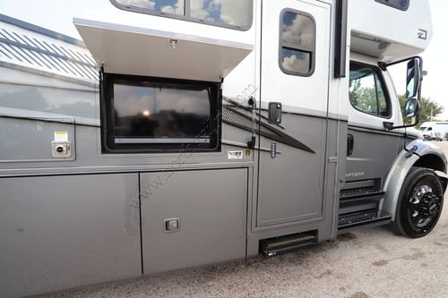 2027 Dynamax Europa 37CA