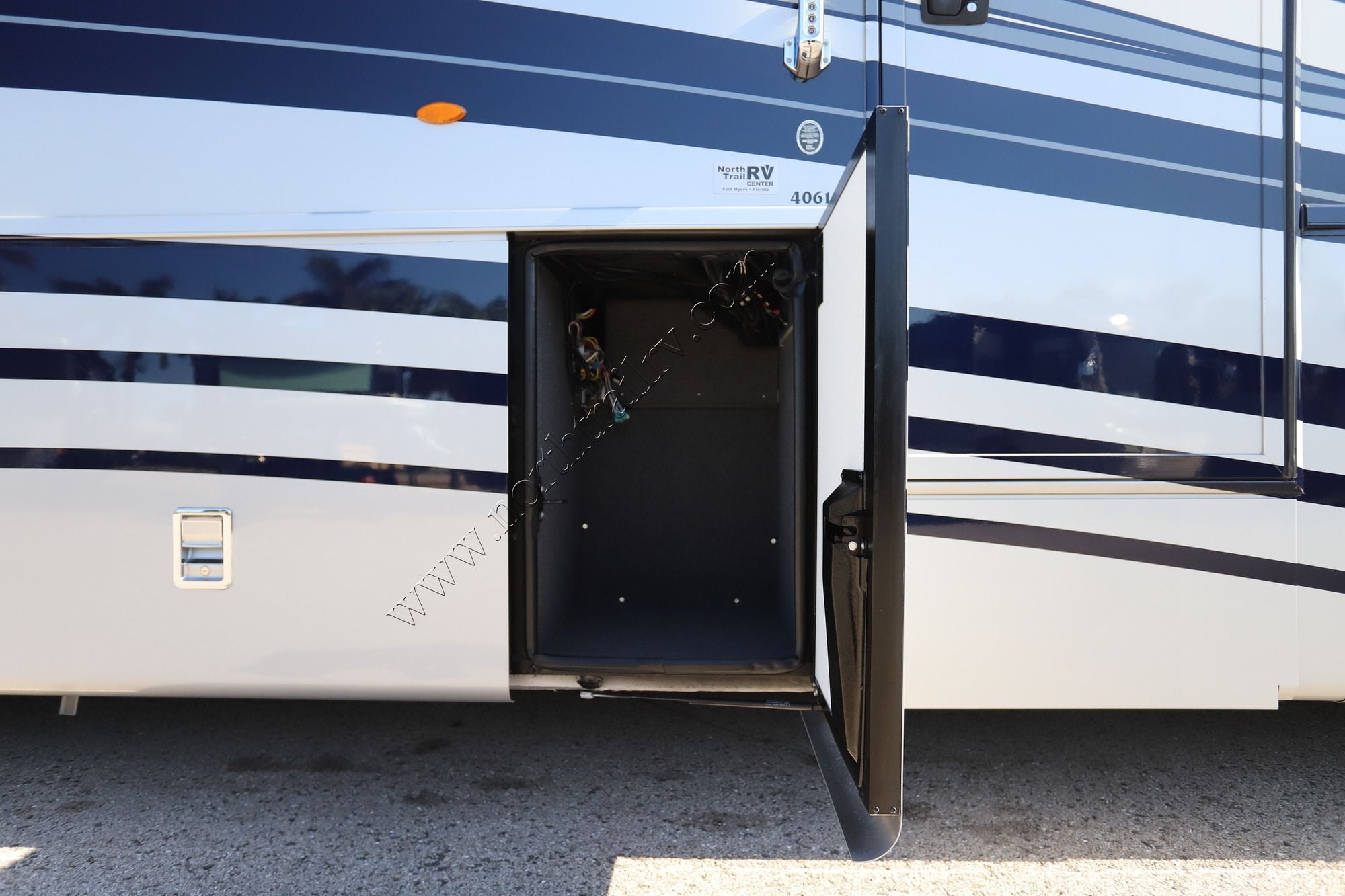 Used 2022 Newmar Super Star 4061 Super C  For Sale
