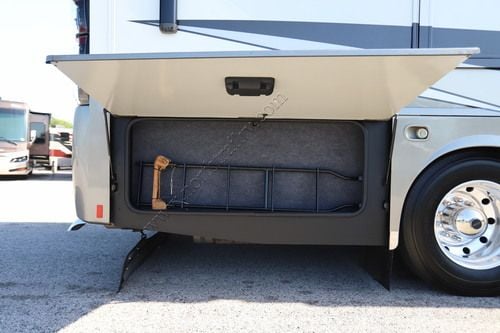 2014 Winnebago Tour 42QD
