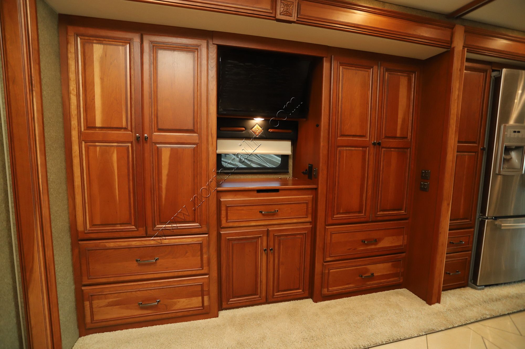 Used 2014 Winnebago Tour 42QD Class A  For Sale