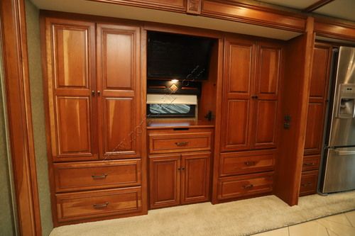 2014 Winnebago Tour 42QD