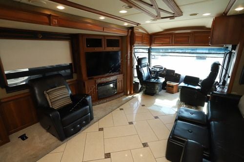 2014 Winnebago Tour 42QD