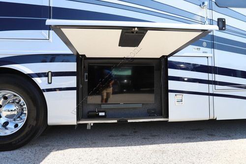 2022 Newmar Super Star 4061