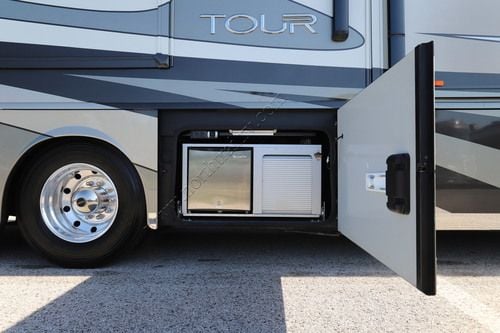 2014 Winnebago Tour 42QD