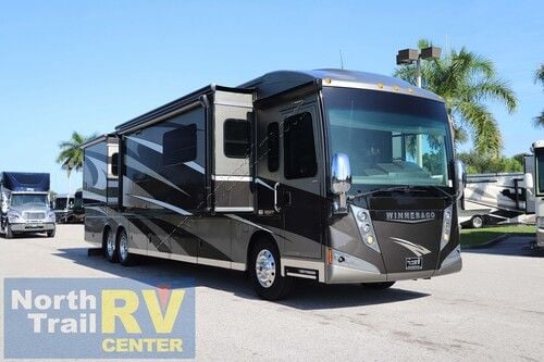 2014 Winnebago Tour 42QD