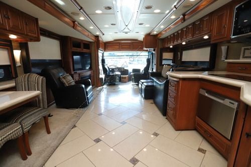 2014 Winnebago Tour 42QD