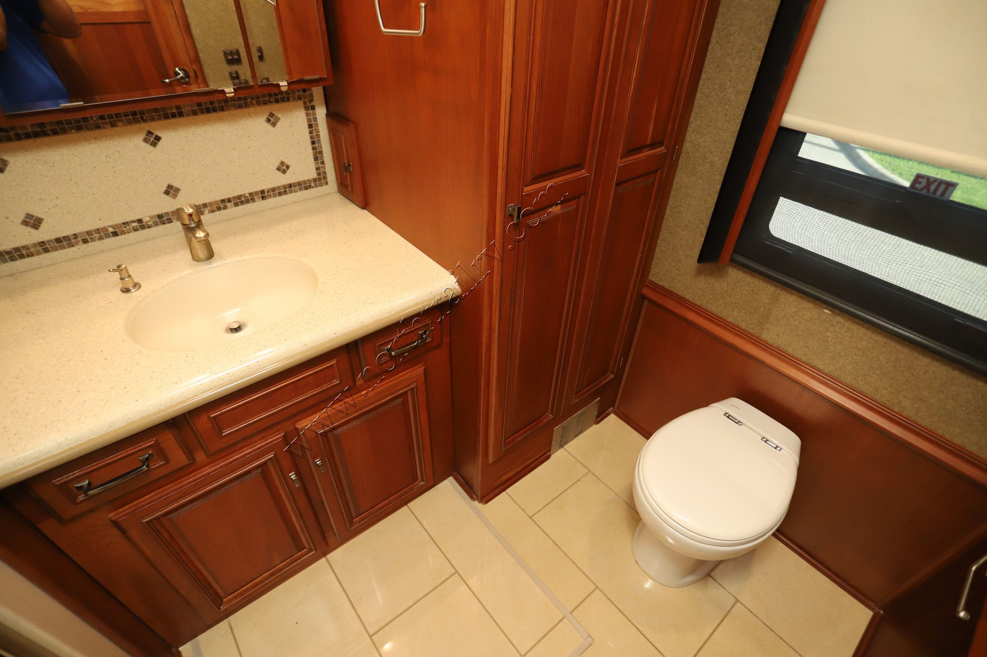 Used 2014 Winnebago Tour 42QD Class A  For Sale