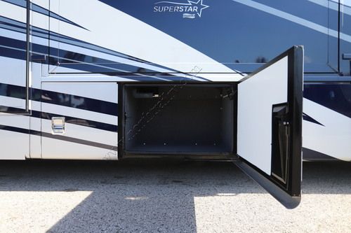 2022 Newmar Super Star 4061