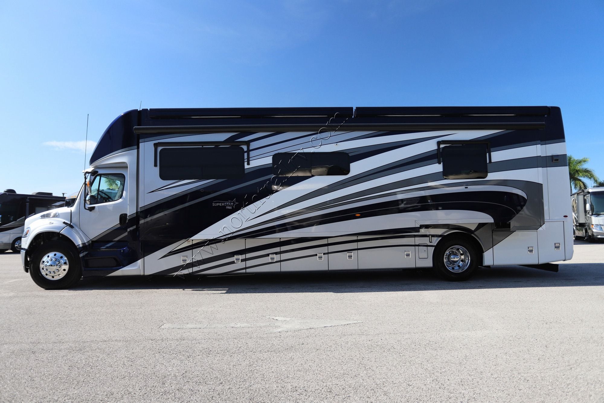 Used 2022 Newmar Super Star 4061 Super C  For Sale
