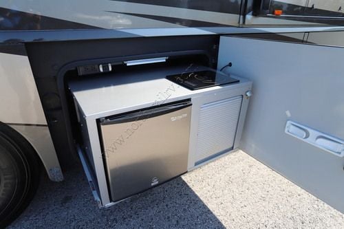 2014 Winnebago Tour 42QD