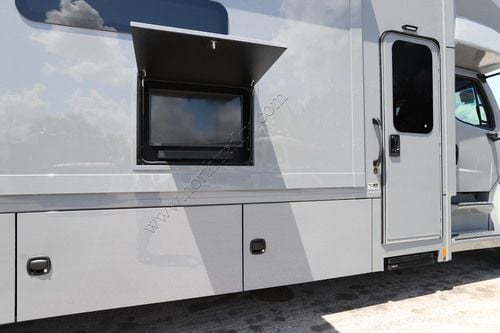 2027 Renegade Rv Verona 40VTB