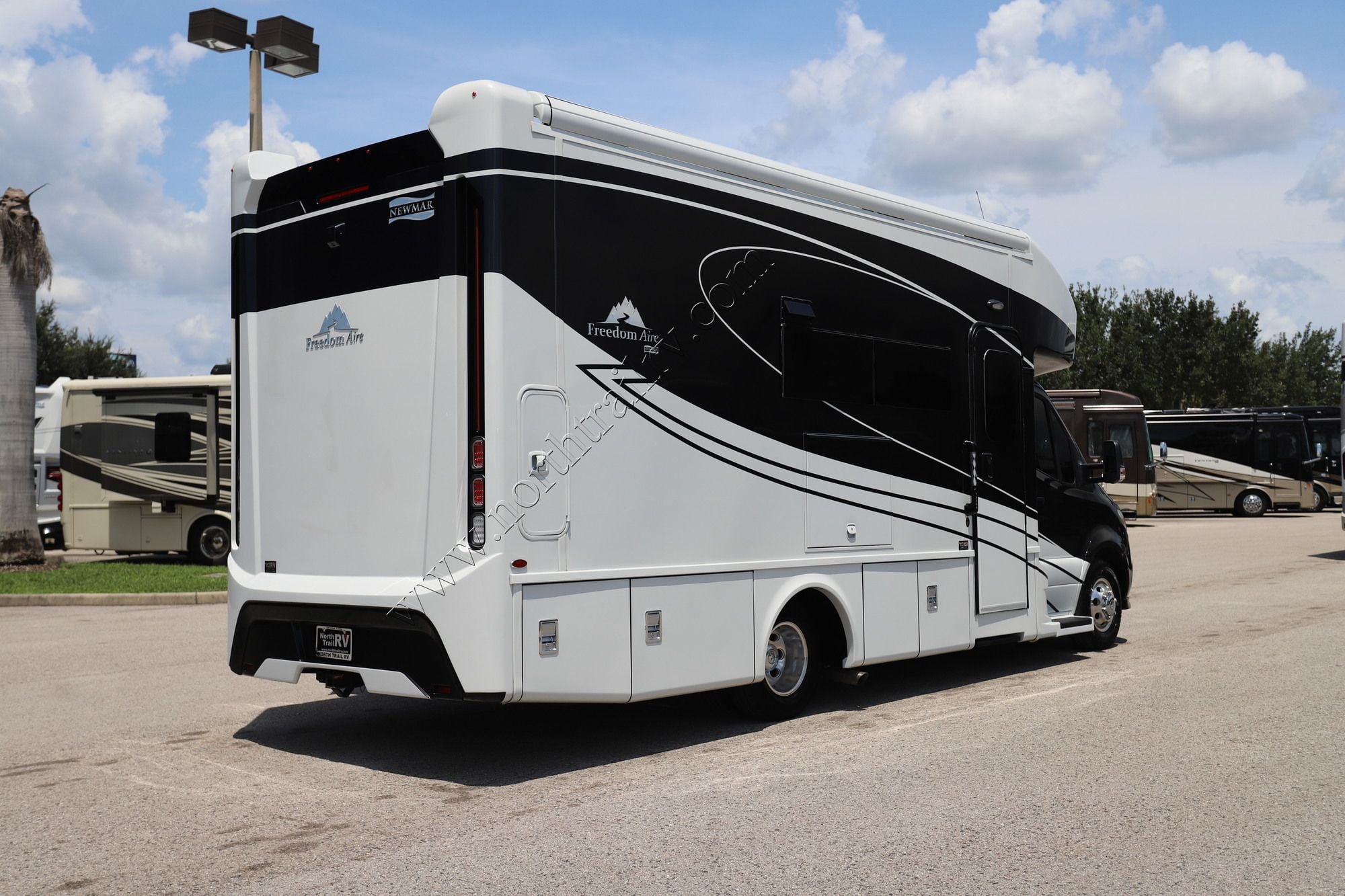 Used 2026 Newmar Freedom Aire 2515 Class C  For Sale
