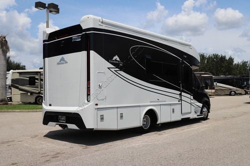 2026 Newmar Freedom Aire 2515 Class C
