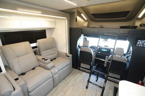 2026 Newmar Freedom Aire 2515 Class C