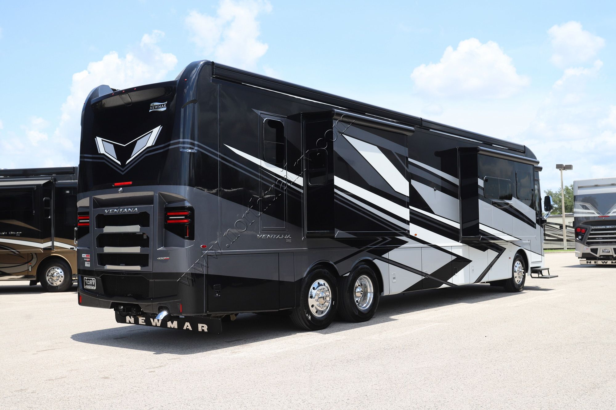 New 2027 Newmar Ventana 4340 Class A  For Sale