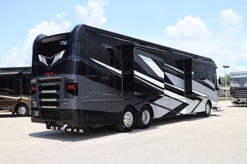 2027 Newmar Ventana 4340 Class A