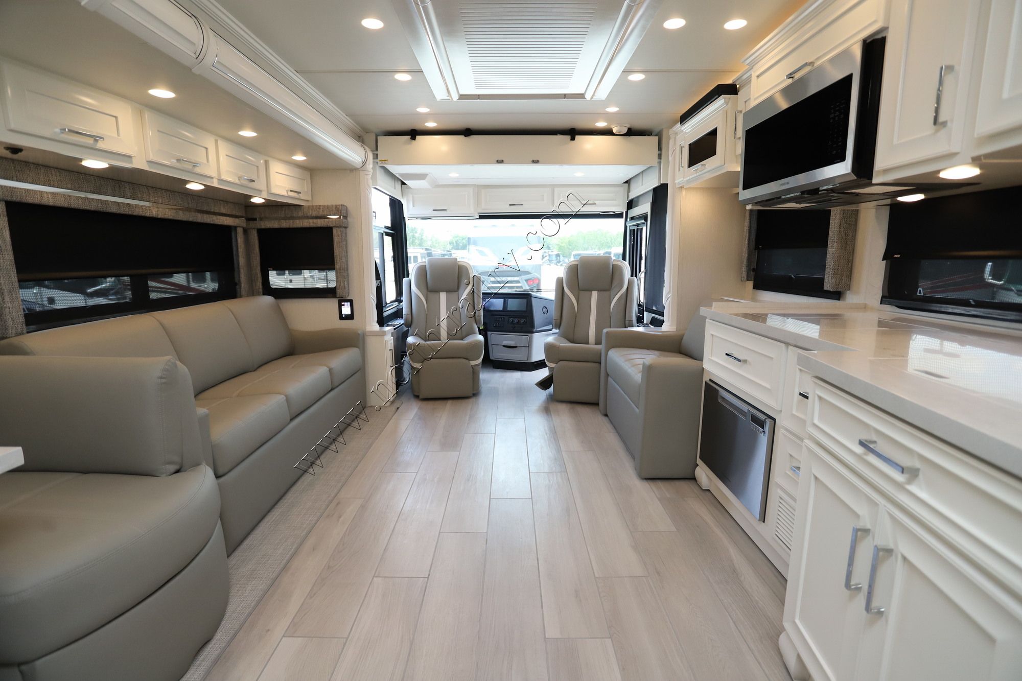 New 2027 Newmar Ventana 4340 Class A  For Sale