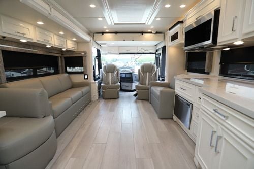 2027 Newmar Ventana 4340 Class A