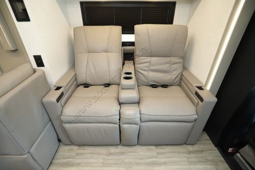 2026 Newmar Freedom Aire 2515 Class C