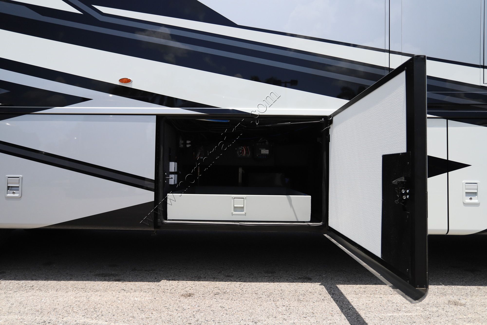 New 2027 Newmar Ventana 4340 Class A  For Sale