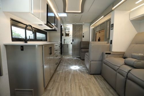 2026 Newmar Freedom Aire 2515 Class C