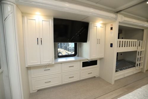 2027 Newmar Ventana 4340 Class A