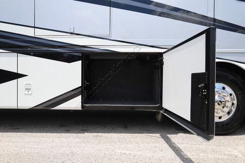 2027 Newmar Ventana 4340 Class A