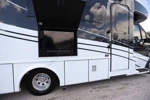 2026 Newmar Freedom Aire 2515 Class C