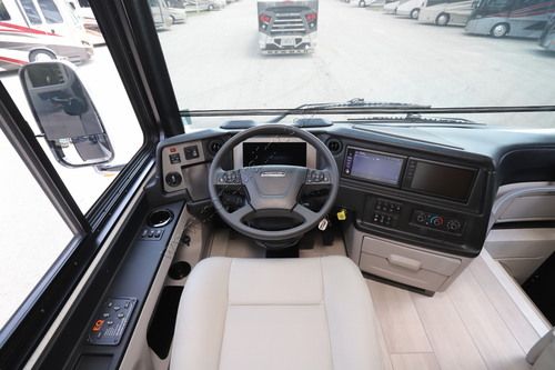2027 Newmar Ventana 4340 Class A