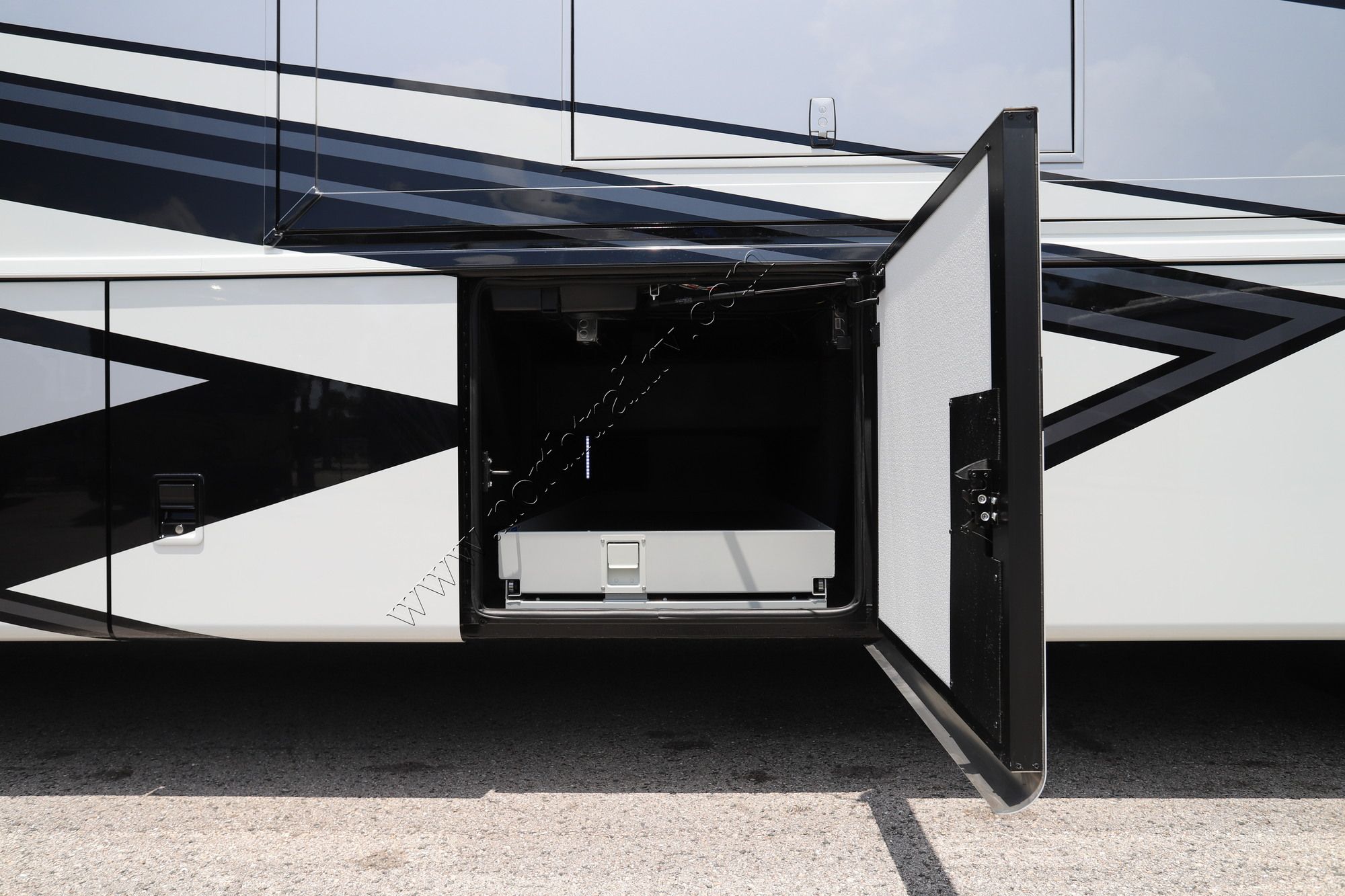 New 2027 Newmar Ventana 4340 Class A  For Sale