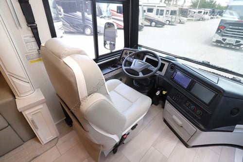 2027 Newmar Ventana 4340 Class A