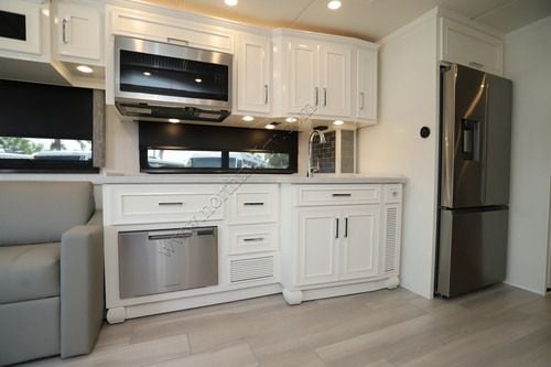 2027 Newmar Ventana 4340 Class A