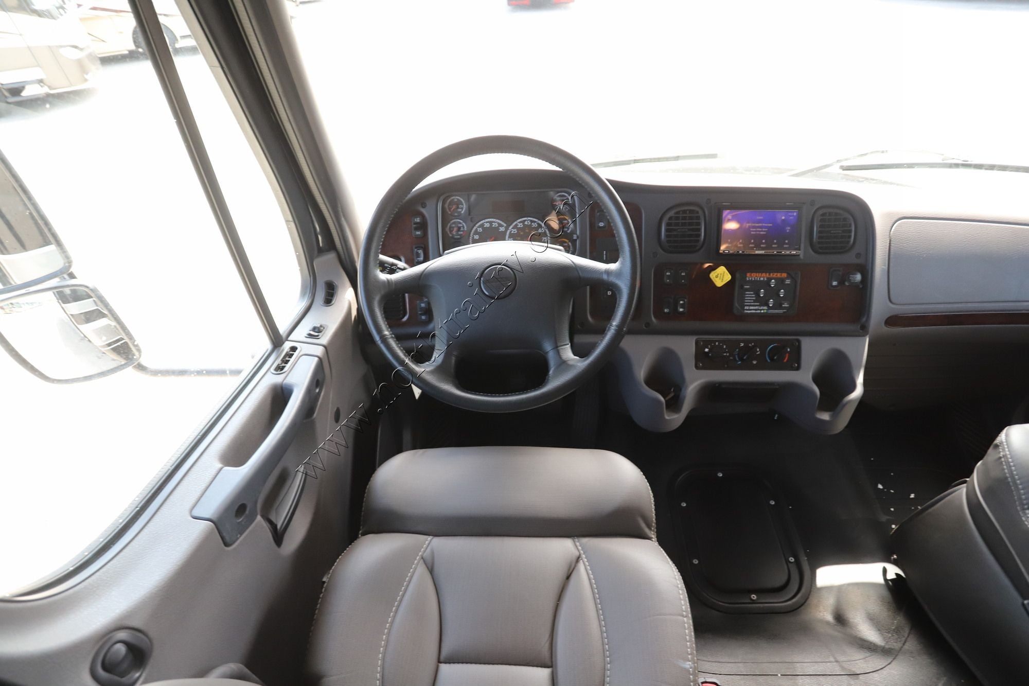 Used 2022 Entegra Accolade 37K Super C  For Sale