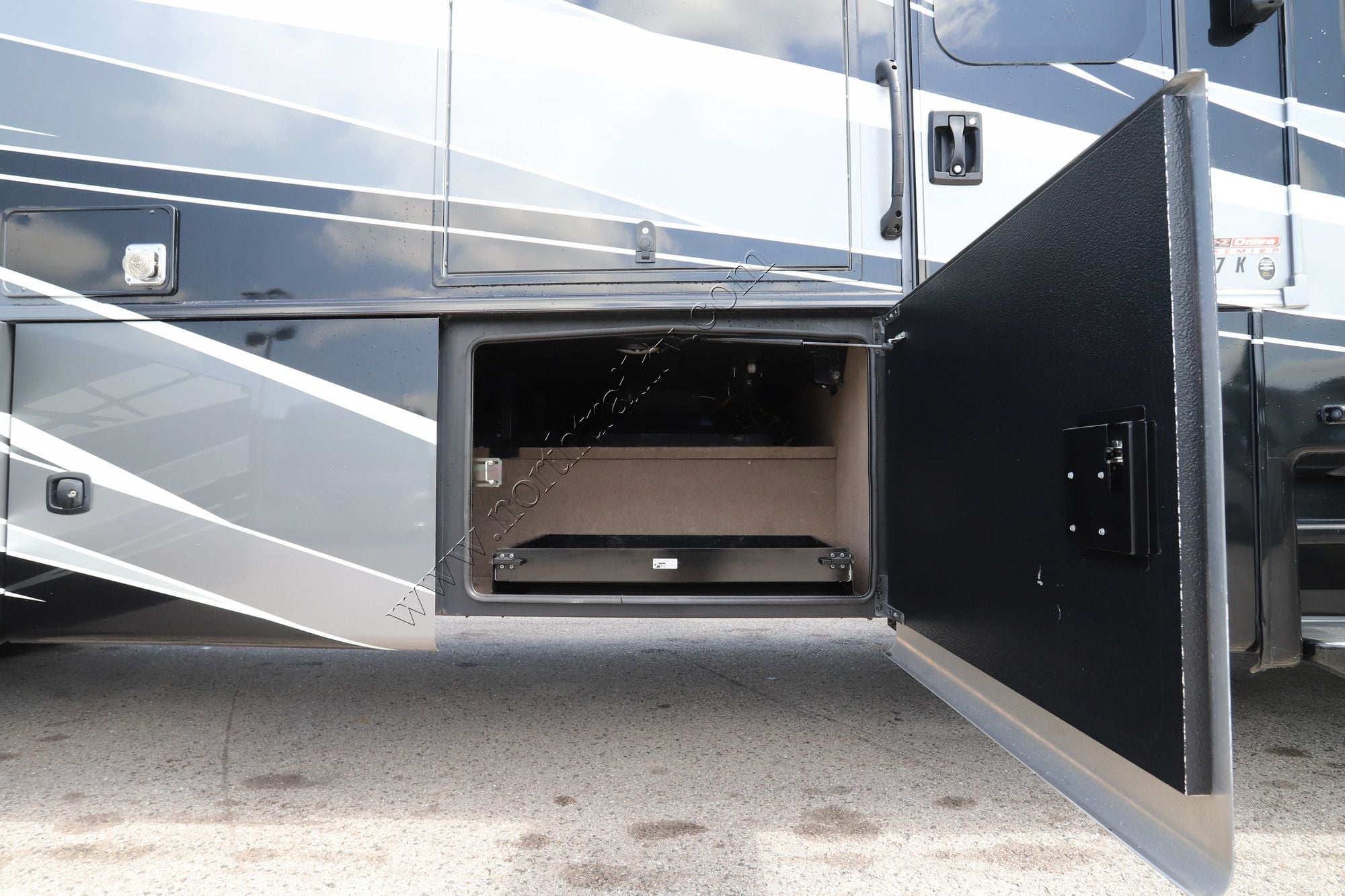 Used 2022 Entegra Accolade 37K Super C  For Sale