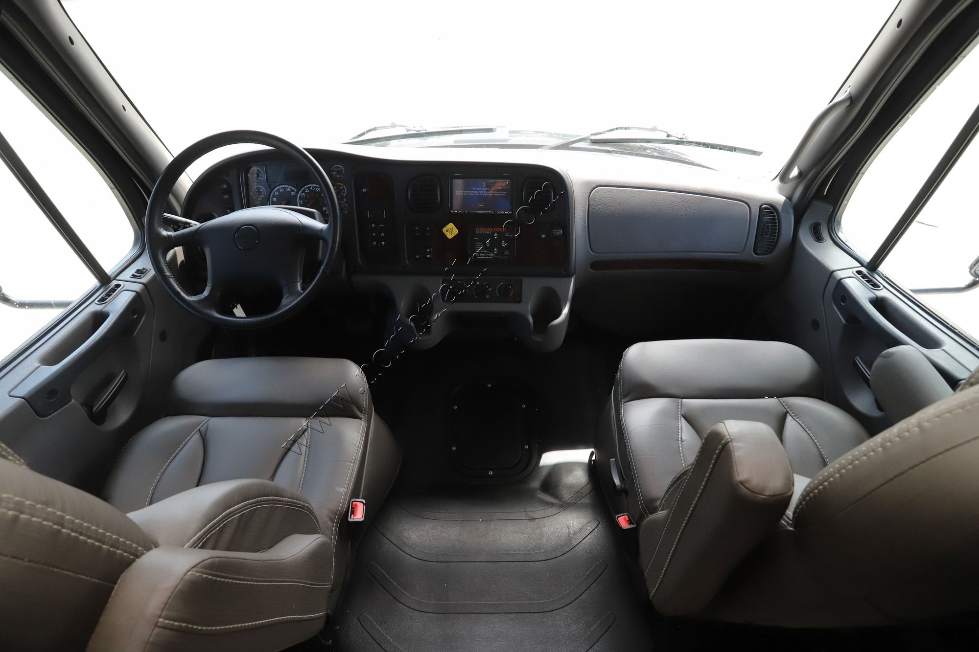 Used 2022 Entegra Accolade 37K Super C  For Sale