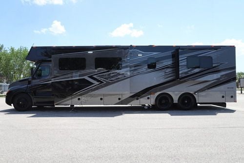 2027 Renegade Rv Classic 45CBF