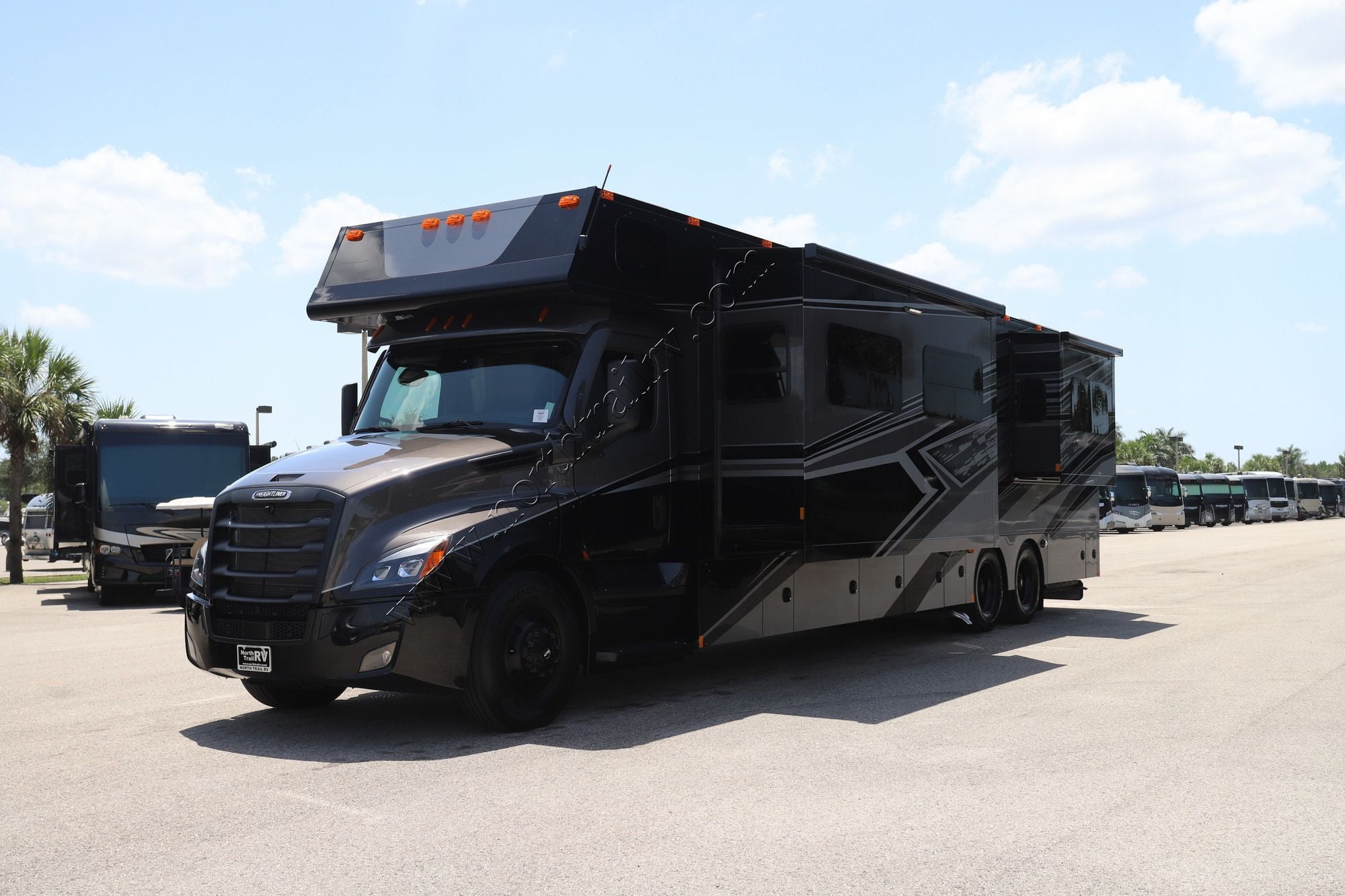 New 2027 Renegade Rv Classic 45CBF Super C  For Sale