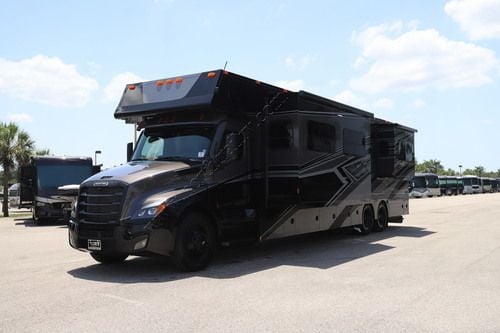 2027 Renegade Rv Classic 45CBF