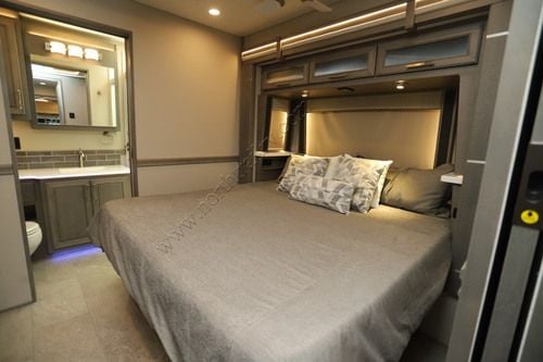 2027 Renegade Rv Classic 45CBF