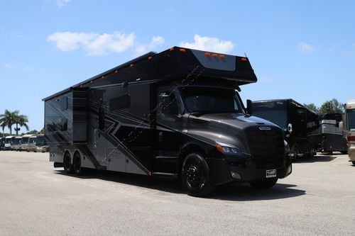 2027 Renegade Rv Classic 45CBF