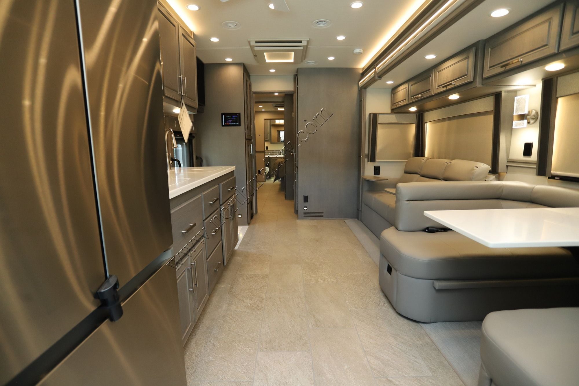 New 2027 Renegade Rv Classic 45CBF Super C  For Sale